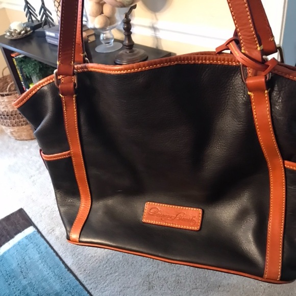 Dooney & Bourke Handbags - Dooney and bourke pebbled leather shopper Dooney & Bourke Handbags - Dooney and bourke pebbled leather shopper